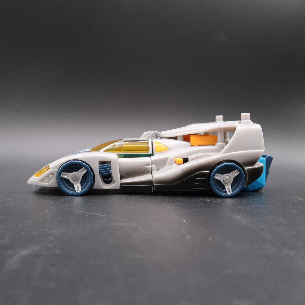 Hasbro Transformers Armada Blur Action Figure 2002 Autobot Loose Incomplete